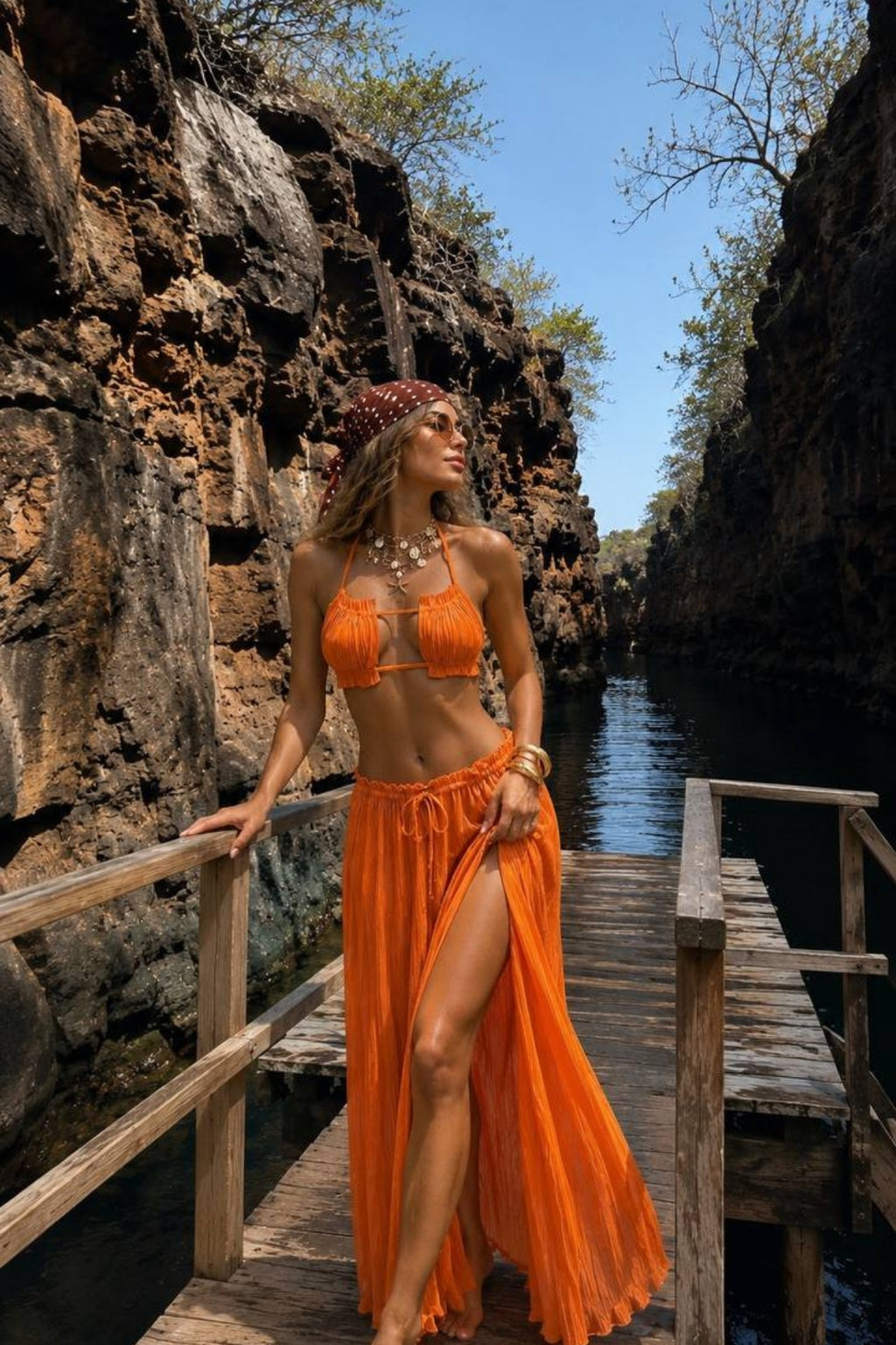 Çift Yırtmaçlı Crop Etek Plaj Elbisesi