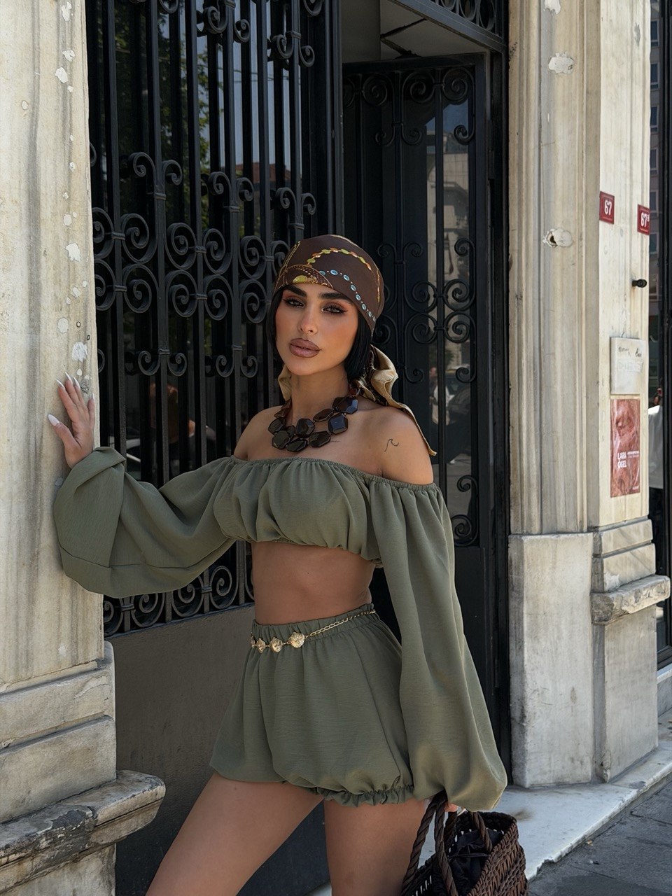 Takma Kol Straplez Crop Balon Şort Etek İkili Takım