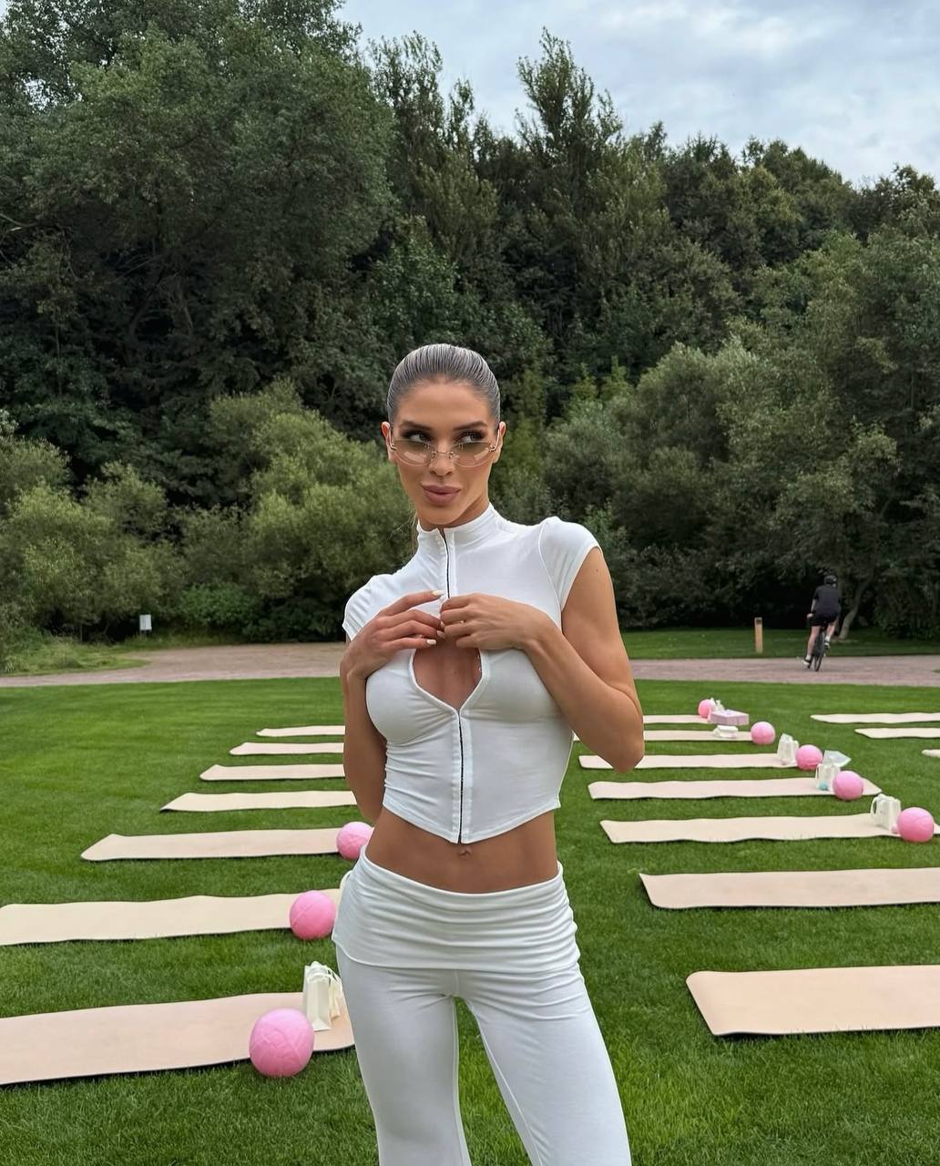 Agraflı Kısa Kollu Crop İspanyol Paça Pantolon Takım