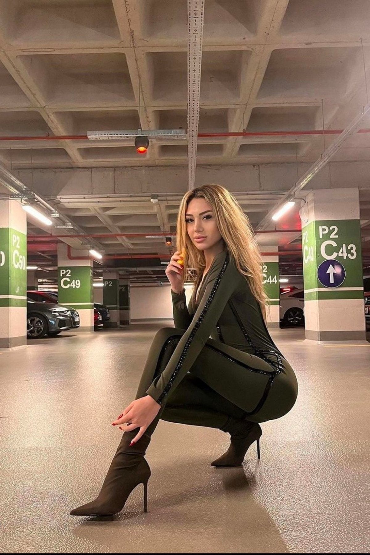 Deri Garnili Özel Tasarım Spor Tulum