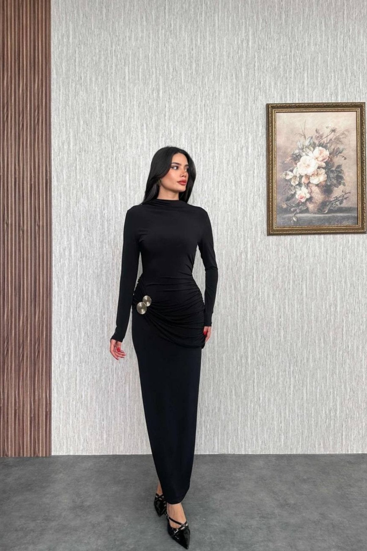 Sıfır Yaka Büzgülü Önden Baglama Aksesuar Dügme Detay  Uzun Elbise
