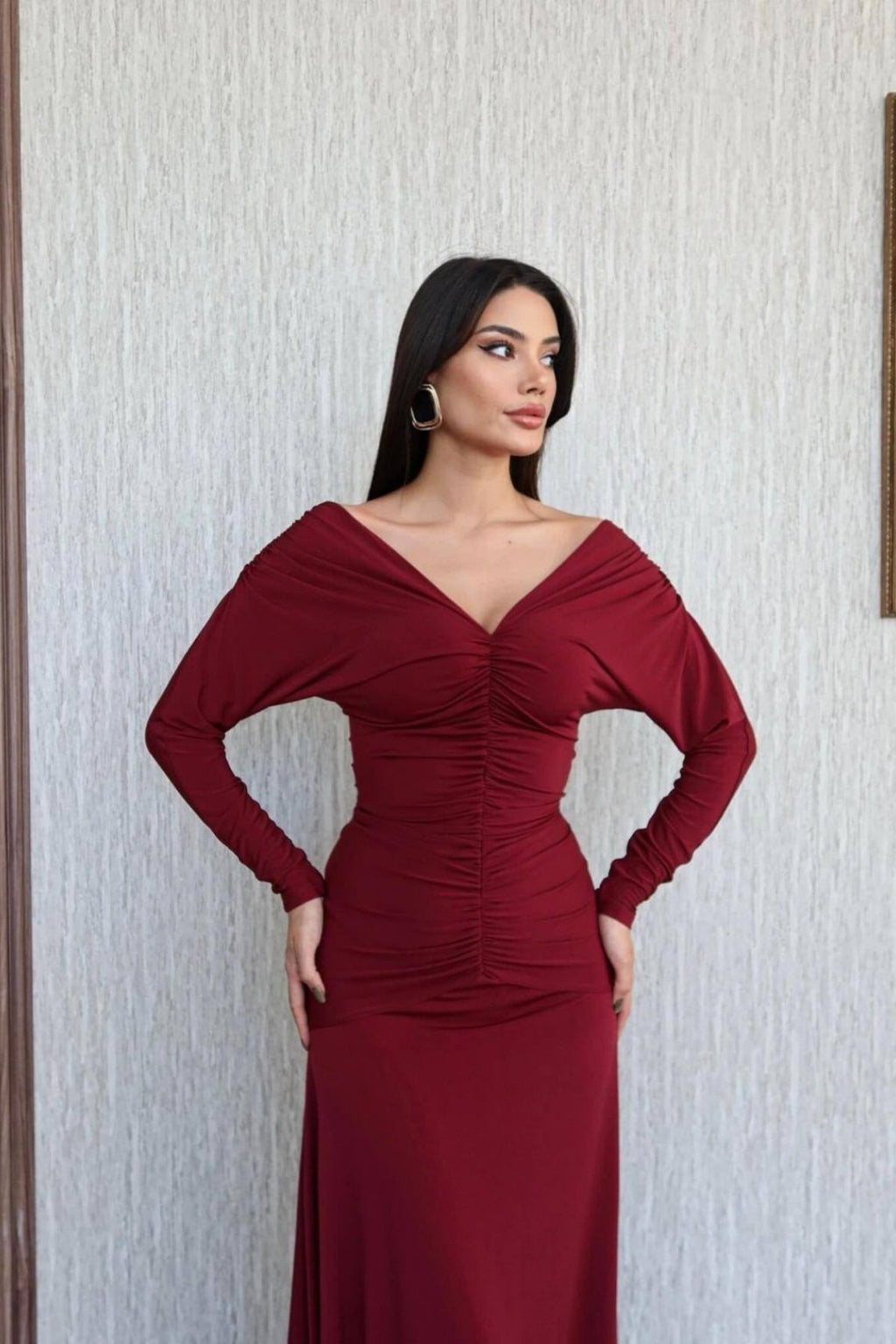 Düşük Omuz Yarasa Kol Detaylı Büzgülü Uzun Elbise