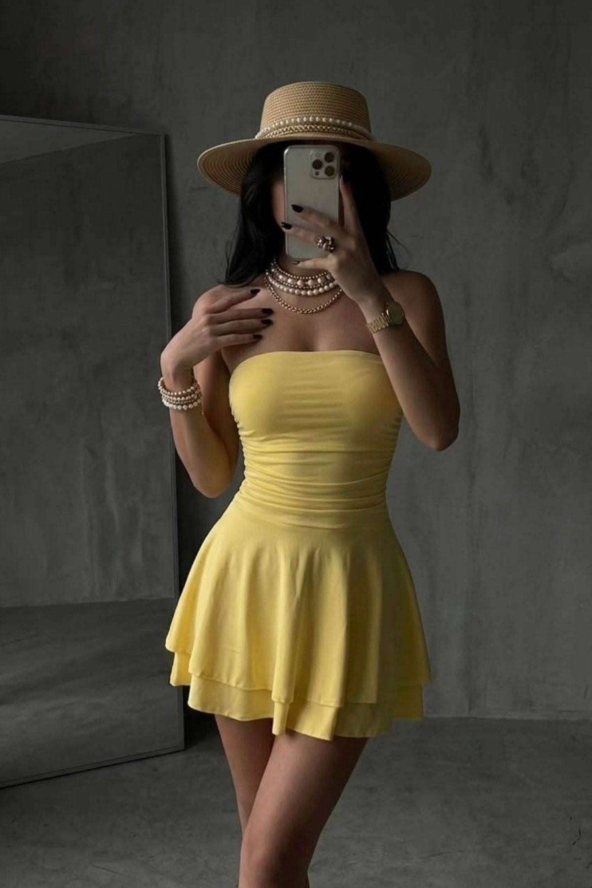Straplez Model Kat Kat Şortlu Kloş Mini Elbise