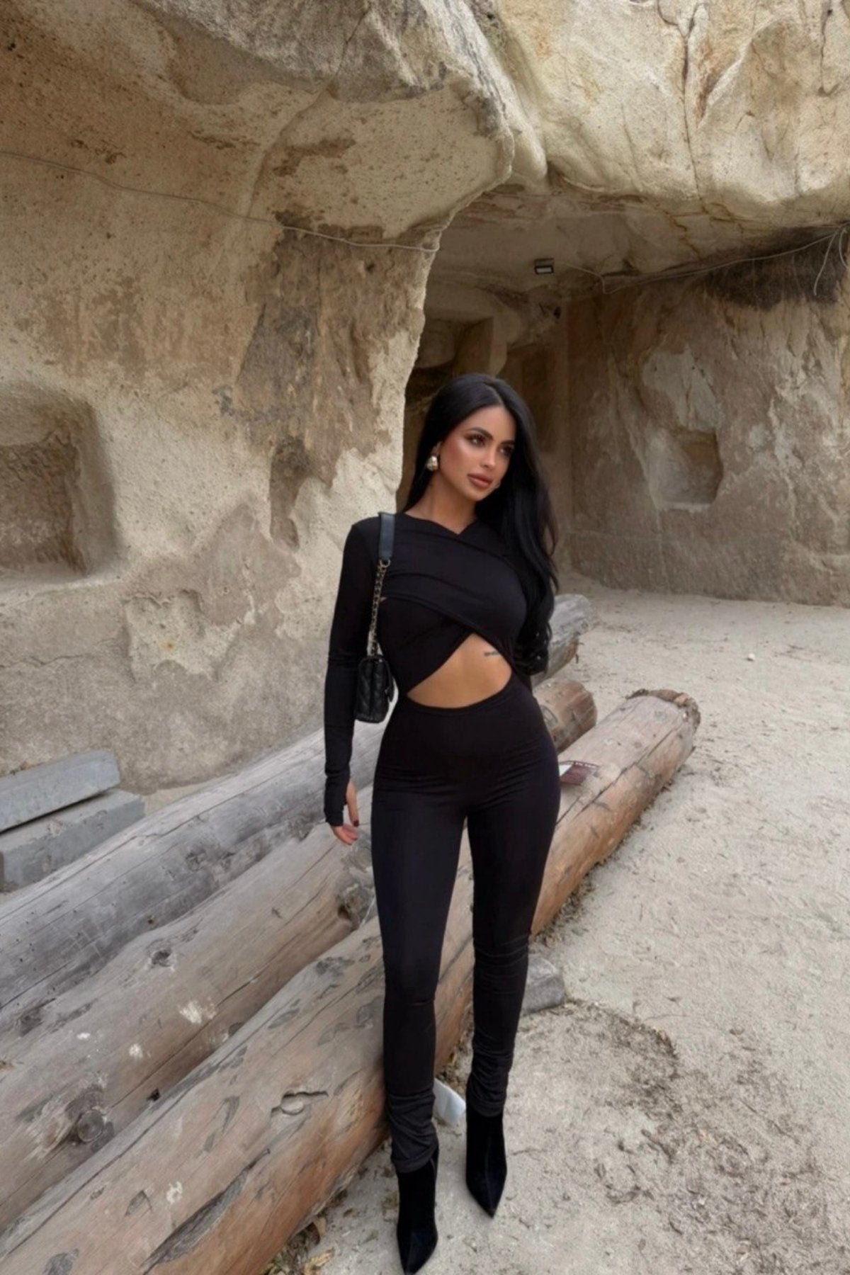 Çapraz Baglama Göbek Dekolteli Slim Fit Spor Tulum