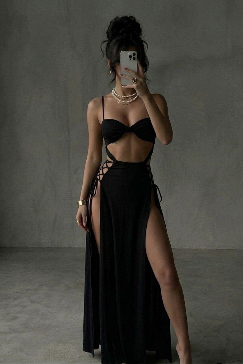 İnce Askılı Çift Yırtmaçlı Kuşgözü İp Detaylı Sexy Uzun Elbise